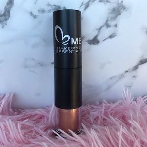 🌻 Makeover Essentials Bronze Shimmer
